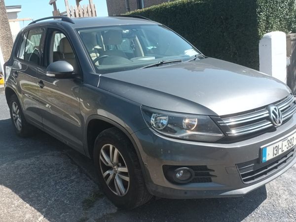 Volkswagen Tiguan SUV, Diesel, 2013, Grey