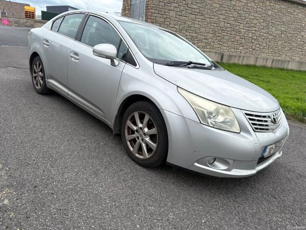 Toyota Avensis Saloon, Diesel, 2010, Silver