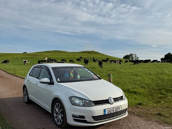 Volkswagen Golf Hatchback, Petrol, 2014, White