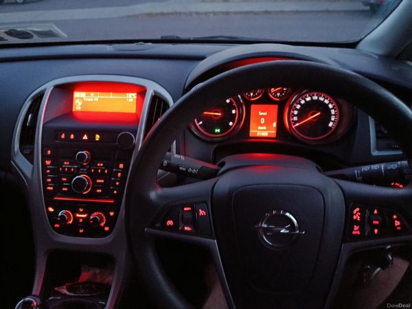Opel Astra Hatchback, Diesel, 2011, Blue