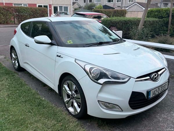 Hyundai Veloster Hatchback, Petrol, 2014, White
