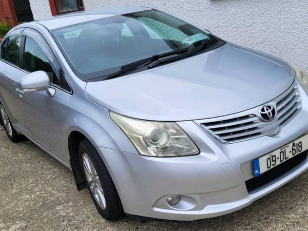 Toyota Avensis Saloon, Petrol, 2009, Silver