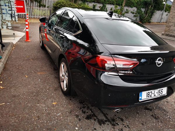 Opel Insignia Hatchback, Diesel, 2018, Black