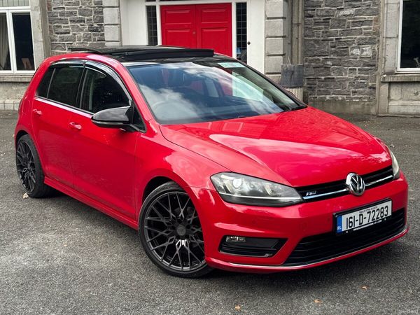 Volkswagen Golf Hatchback, Petrol, 2016, Red
