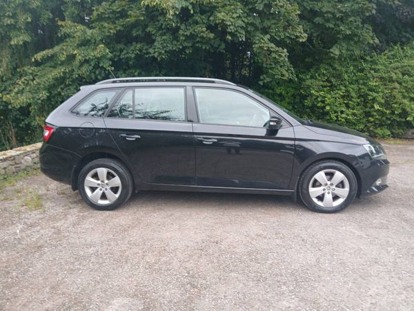 Skoda Fabia Estate, Petrol, 2017, Black