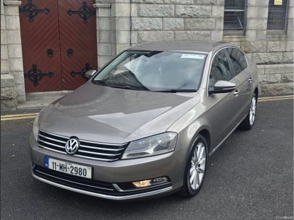 Volkswagen Passat Saloon, Diesel, 2011, Brown