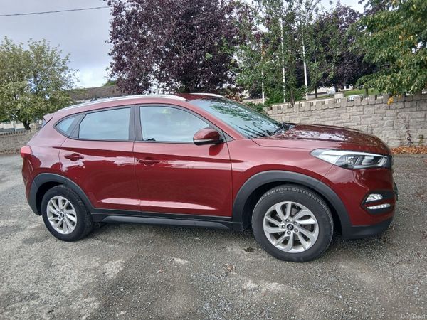 Hyundai Tucson SUV, Diesel, 2016, Red