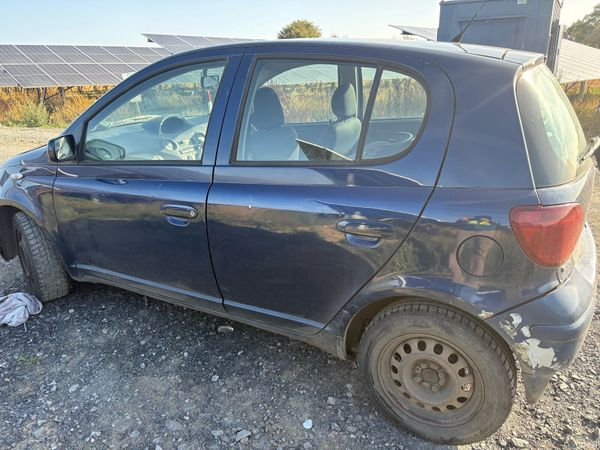 Toyota Yaris Hatchback, Petrol, 2004, Blue