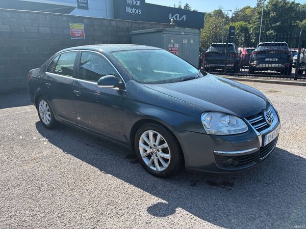 Volkswagen Jetta Saloon, Diesel, 2010, Blue