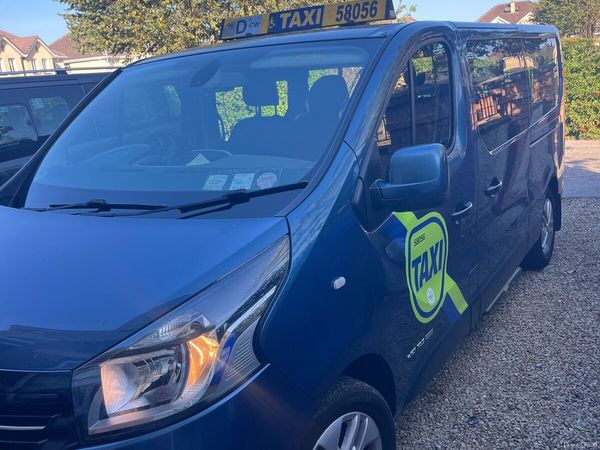 Renault Trafic MPV, Diesel, 2019, Blue