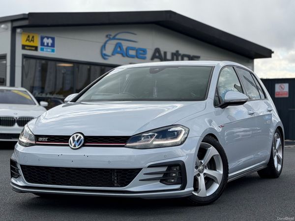 Volkswagen Golf Hatchback, Petrol, 2018, White