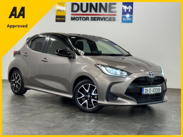 Toyota Yaris Hatchback, Petrol Hybrid, 2021, White