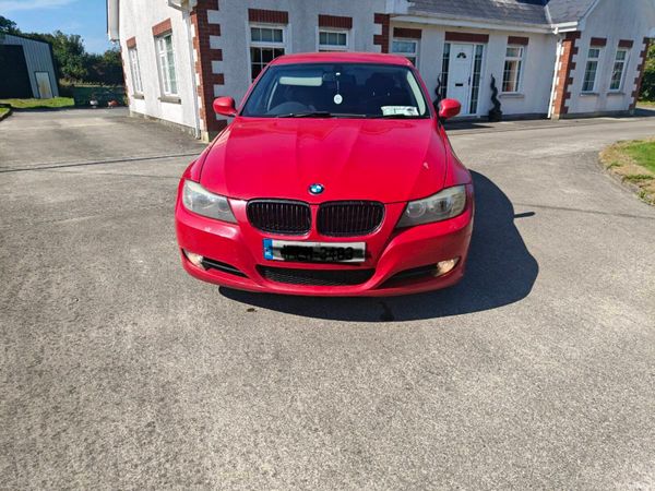 BMW 3-Series Saloon, Diesel, 2011, Red