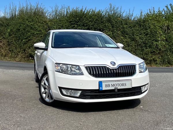 Skoda Octavia Saloon, Diesel, 2017, White
