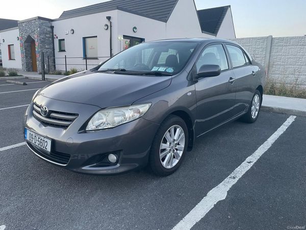 Toyota Corolla Saloon, Petrol, 2009, Grey