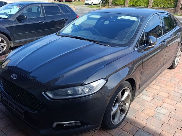 Ford Mondeo Hatchback, Diesel, 2016, Grey