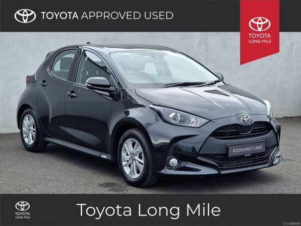 Toyota Yaris Hatchback, Petrol Hybrid, 2022, Black