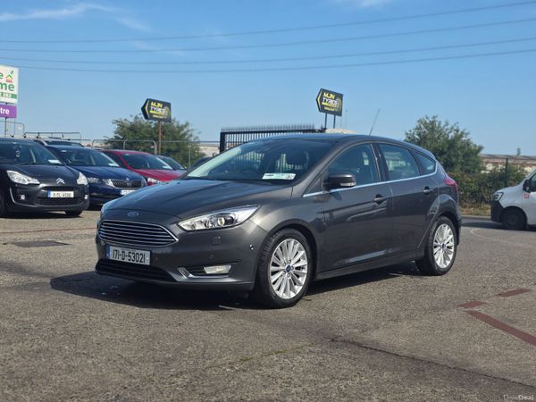 Ford Focus Hatchback, Petrol, 2017, Grey