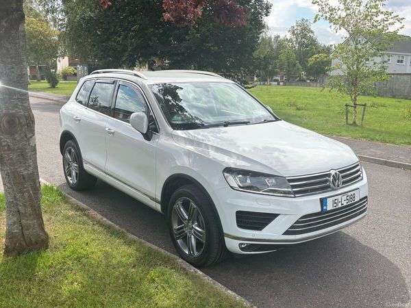 Volkswagen Touareg SUV, Diesel, 2015, White