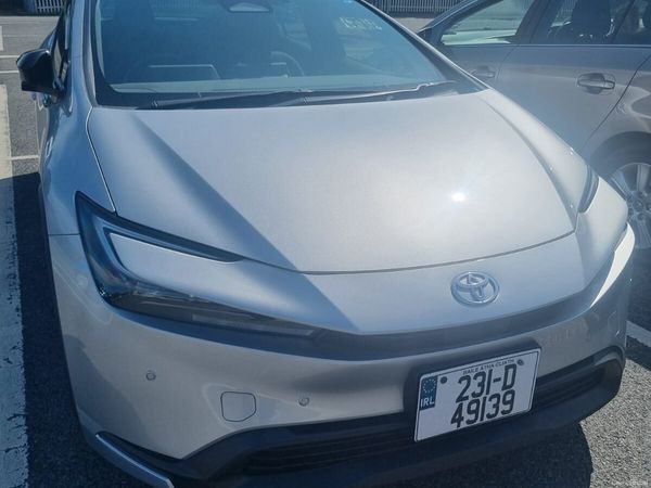 Toyota Prius Hatchback, Petrol Hybrid, 2023, Silver