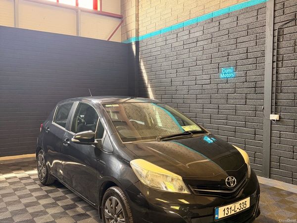 Toyota Yaris Hatchback, Petrol, 2013, Black