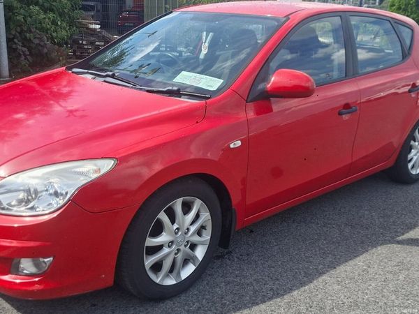 Hyundai i30 Hatchback, Diesel, 2008, Red