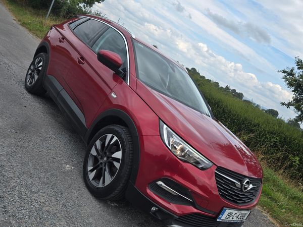 Opel Grandland X SUV, Diesel, 2019, Red