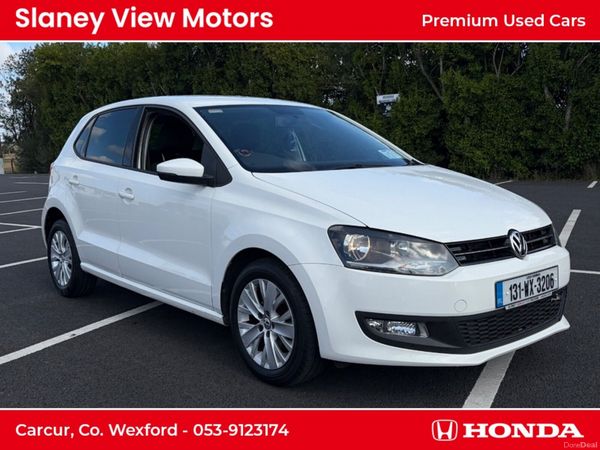 Volkswagen Polo Hatchback, Petrol, 2013, White