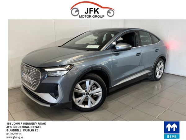 Audi Q4 e-tron Hatchback, Electric, 2023, Blue