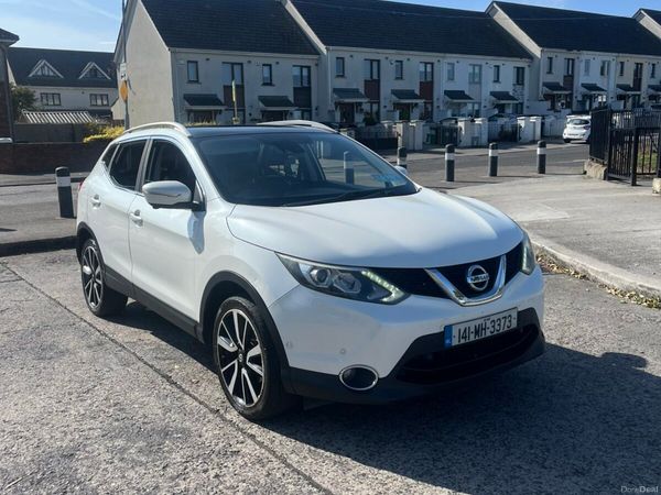 Nissan Qashqai Hatchback, Diesel, 2014, White