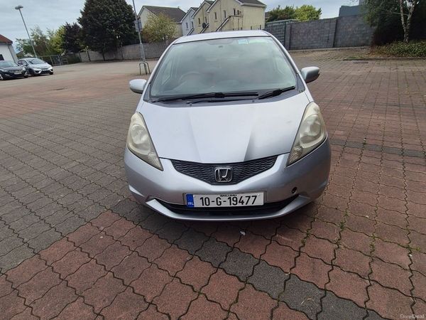 Honda Fit Hatchback, Petrol, 2010, Silver