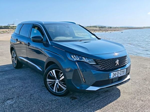 Peugeot 5008 MPV, Diesel, 2024, Blue