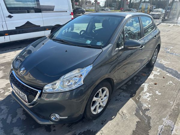 Peugeot 208 Hatchback, Petrol, 2013, Grey