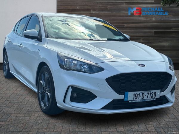 Ford Focus Hatchback, Petrol, 2019, White