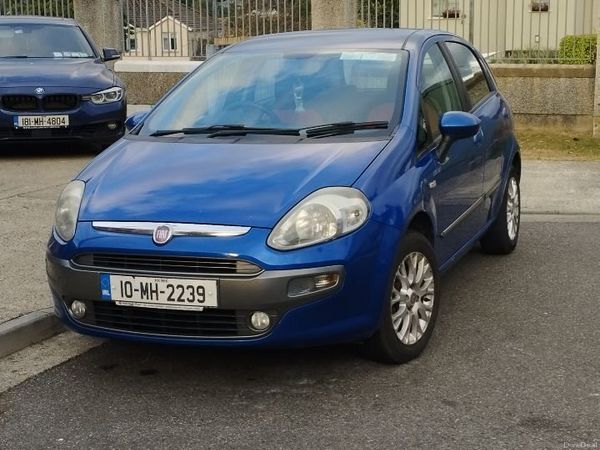 Fiat Punto Hatchback, Petrol, 2010, Blue