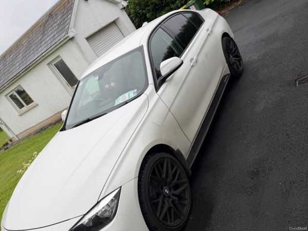 BMW 3-Series Saloon, Petrol, 2016, White
