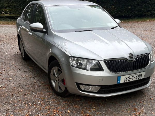 Skoda Octavia Saloon, Diesel, 2014, Silver