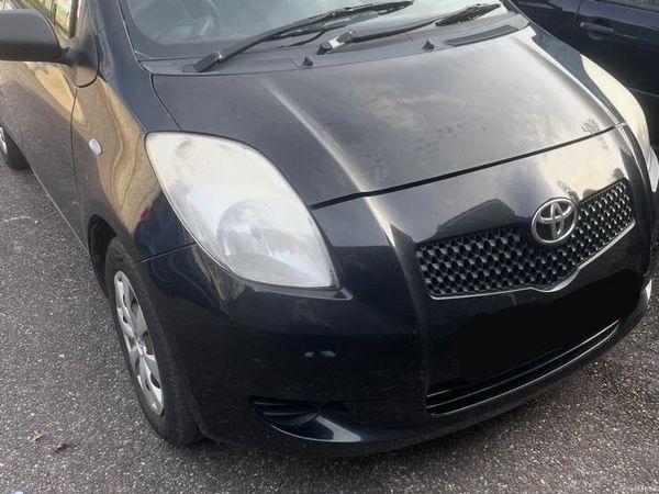 Toyota Yaris Hatchback, Petrol, 2006, Black