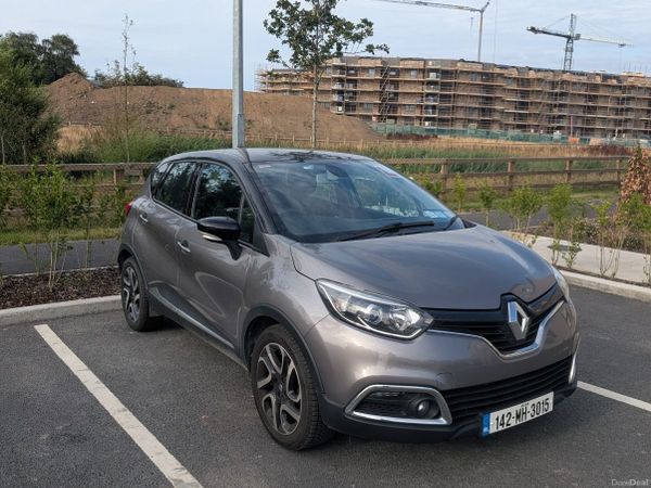 Renault Captur Hatchback, Petrol, 2014, Grey