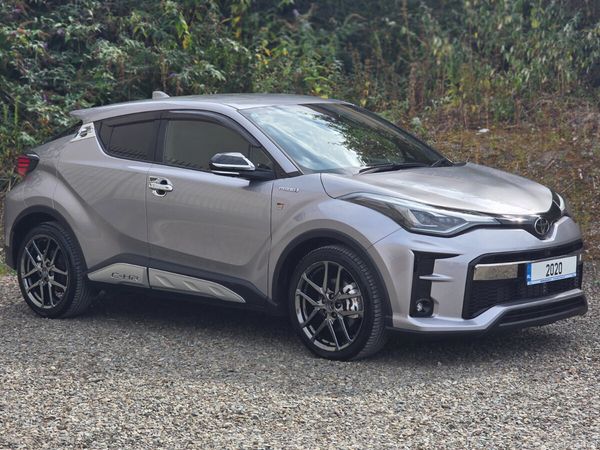 Toyota C-HR SUV, Petrol Hybrid, 2020, Silver