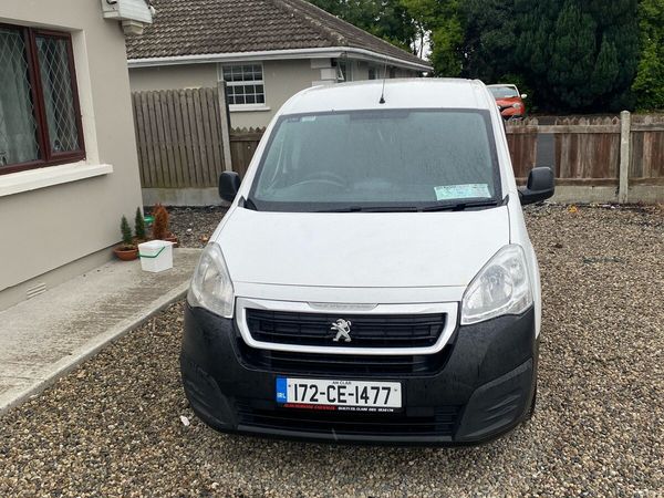 Peugeot Partner MPV, Diesel, 2017, White