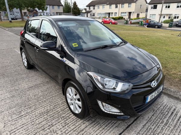 Hyundai i20 Hatchback, Petrol, 2013, Black