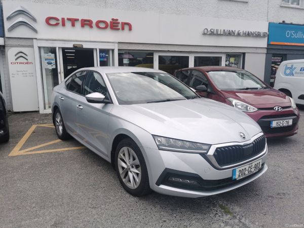 Skoda Octavia Hatchback, Diesel, 2020, Grey