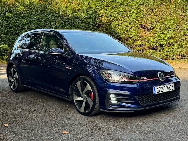 Volkswagen Golf Hatchback, Petrol, 2017, Blue