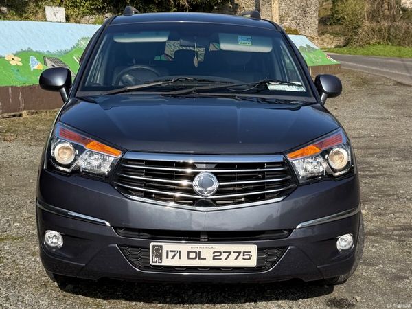 SsangYong Rodius MPV, Diesel, 2017, Grey