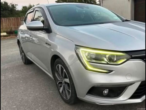 Renault Megane Hatchback, Diesel, 2016, Silver
