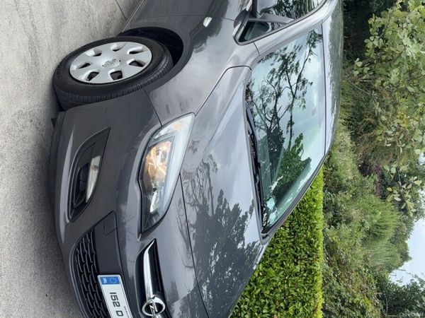 Opel Astra Hatchback, Diesel, 2015, Grey