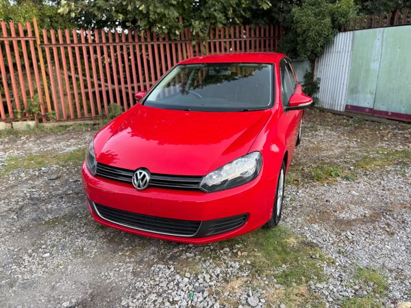 Volkswagen Golf Hatchback, Petrol, 2013, Red
