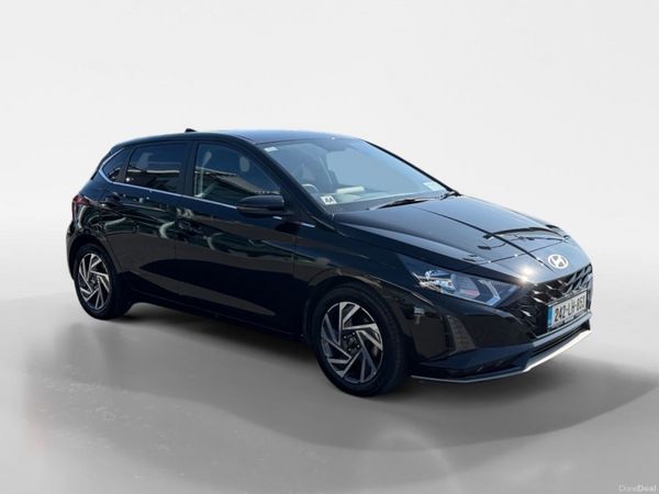 Hyundai i20 Hatchback, Petrol, 2024, Black