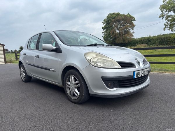 Renault Clio Hatchback, Ethanol Petrol, 2009, Silver